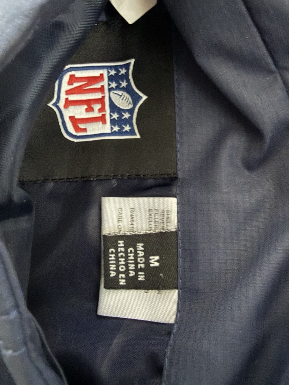 NFL Chargers Puffer Vest Medium Reversible Blue to Gray Full Zip G-111 - Picture 10 of 12